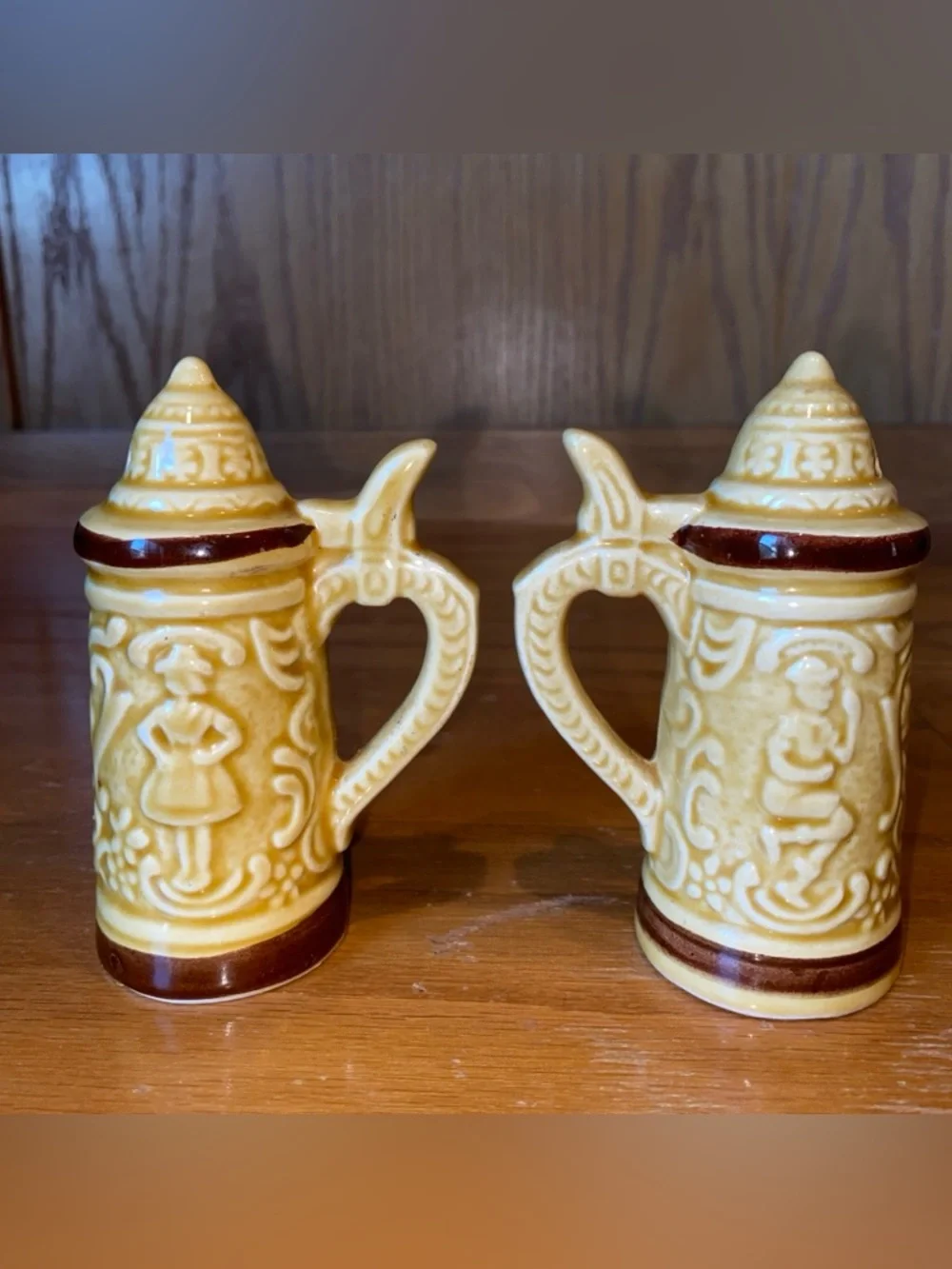 Ceramic Beer Stein Salt & Pepper Shakers Handles Mark Twain’s House Hannibal MO